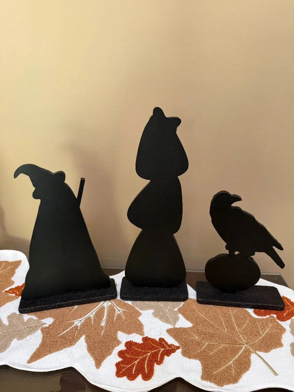 U CHOOSE Halloween table decor SEQUINED/GLITTERY Ghost, Crow, Candy Corn NWT
